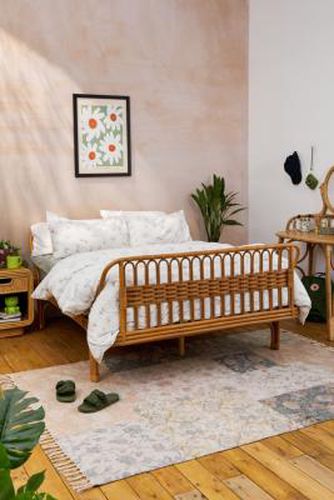 Marietta King Bed - Neutral at - Urban Outfitters - Modalova