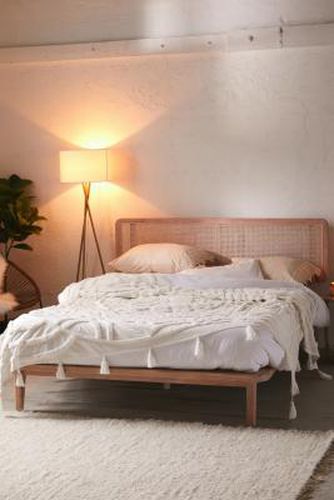 Marte Rattan White King Bed - White at - Urban Outfitters - Modalova