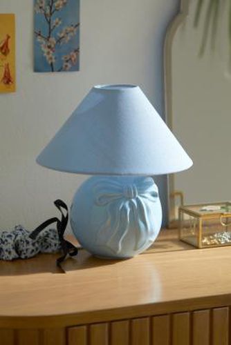 Bow Table Lamp - Blue Dia: 25.9cm x H: 29.7cm at - Urban Outfitters - Modalova