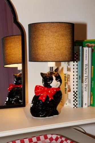 Adelaide Kitsch Cat Table Lamp - Black L: 19cm x W: 17.8cm x H: 37.8cm at - Urban Outfitters - Modalova