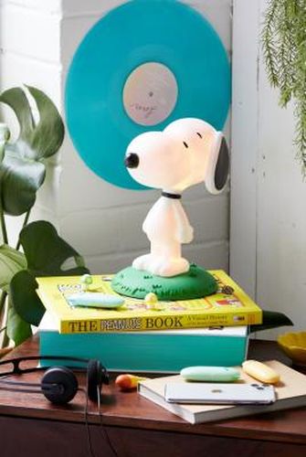 Peanuts Snoopy Standing Light - Black/White 25cm x 17cm x 16cm at - Urban Outfitters - Modalova