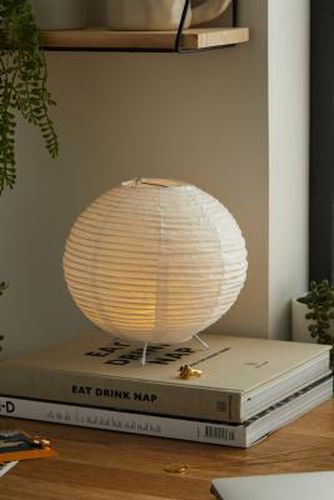 Globe Paper Lantern - White 20cm x 20cm x 20.5cm at - Urban Outfitters - Modalova