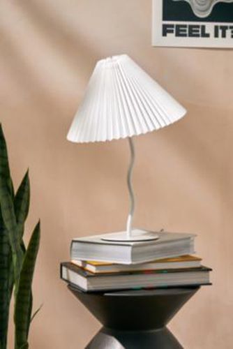 Wilma Table Lamp - White 30cm x 30cm x 46cm at - Urban Outfitters - Modalova