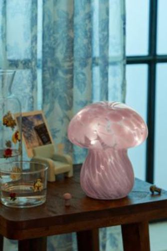 Lottie Mushroom Table Lamp - Pink ALL at - Urban Outfitters - Modalova