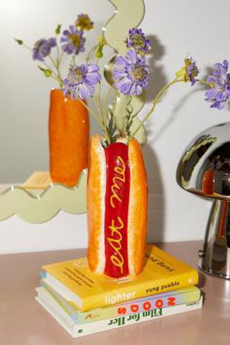 Hot Dog Vase ALL at - Urban Outfitters - Modalova