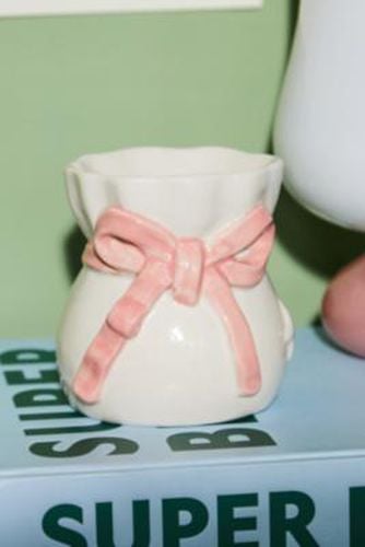 Bow Oil Incense Burner - White ALL at - Urban Outfitters - Modalova