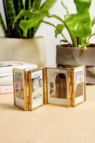 Folding Gold Instax Mini Photo Frame - Gold 6.4cm x 8.9cm at - Urban Outfitters - Modalova