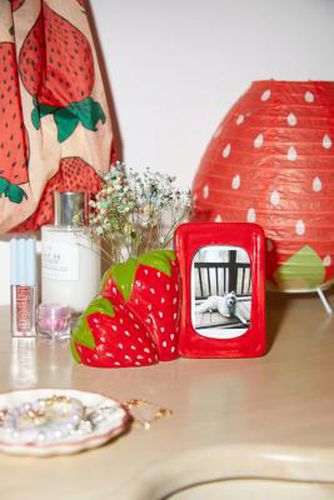 Strawberry Instax Photo Frame - Red ALL at - Urban Outfitters - Modalova