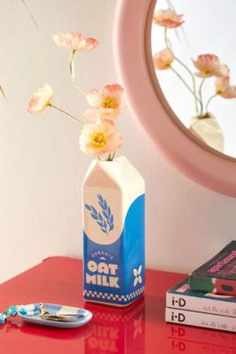 Ban. do Oat Milk Vase - Blue L: 7cm x W: 7cm x H: 24cm at Urban Outfitters - ban.do - Modalova