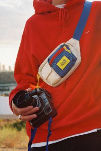 Monterey Sling Camera Bag - 28cm x 12.5cm x 8.5cm at Urban Outfitters - Long Weekend - Modalova