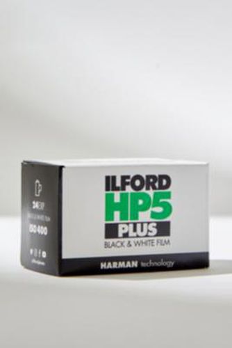 HP5 Plus 135-24 35mm Film at Urban Outfitters - Ilford - Modalova