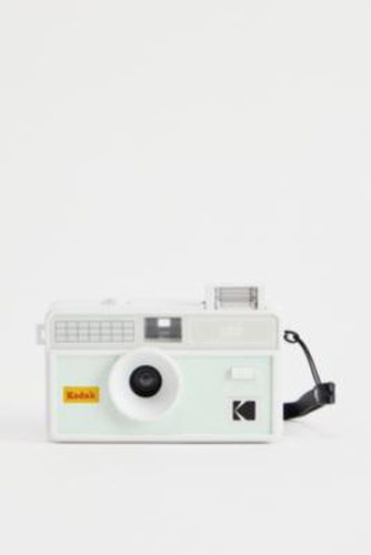 I60 35mm Camera - at Urban Outfitters - Kodak - Modalova