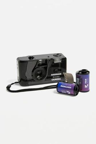 Mm Reusable Camera And Black & White Film Set at Urban Outfitters - Harman - Modalova