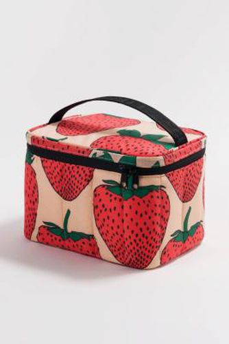 Strawberry Puffy Lunch Bag - Pink 17.8cm x 21.6cm x 15.9cm at Urban Outfitters - BAGGU - Modalova