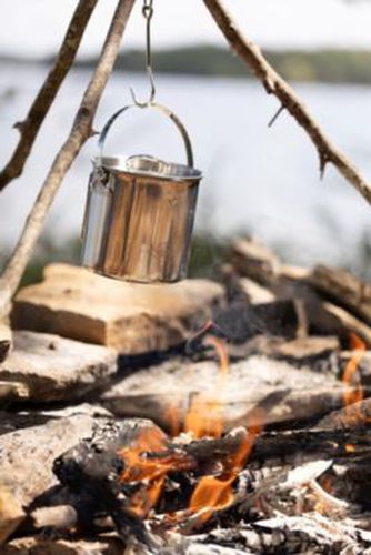 Campfire Cooking Pot ALL at - Urban Outfitters - Modalova