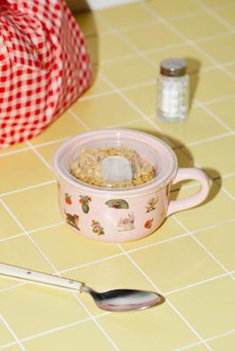 Sticker Lidded Soup Mug - Cream ALL at - Urban Outfitters - Modalova