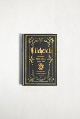 Anastasia Greywolf - Buch "Witchcraft: A Handbook Of Magic, Spells, And Potions" - Urban Outfitters - Modalova
