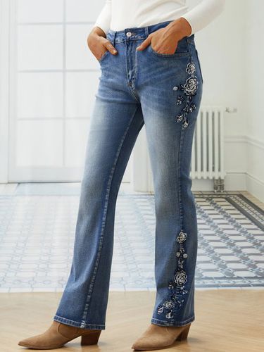 Casual Embroidered Floral Denim Jeans - Just Fashion Now - Modalova