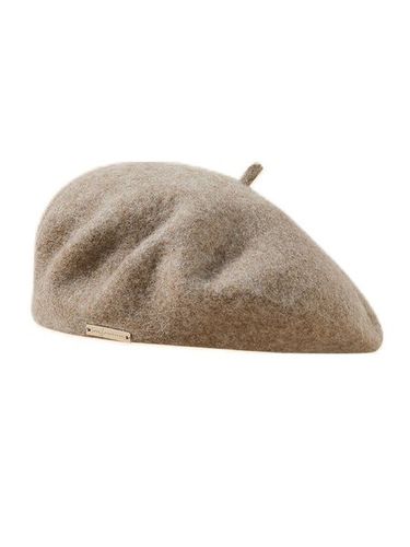 Casual Metal Decor Beret - Just Fashion Now - Modalova