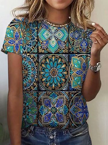 Ethnic Print Short Sleeve Crew Neck T-shirt - Just Fashion Now - Modalova