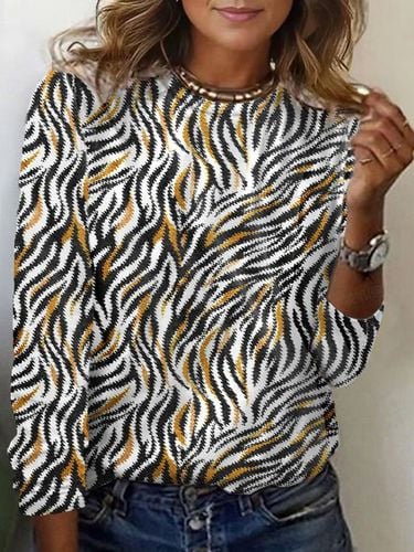 Zebra Print Long Sleeve Crew Neck T-shirt - Just Fashion Now - Modalova