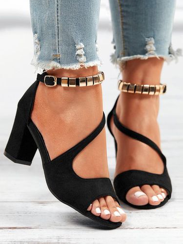 Beads Decor Chunky Heel Ankle Strap Sandals - Just Fashion Now - Modalova