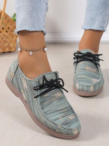 Ladies' Casual Distressed Lace-Up Boat Shoes - Just Fashion Now UK - Modalova