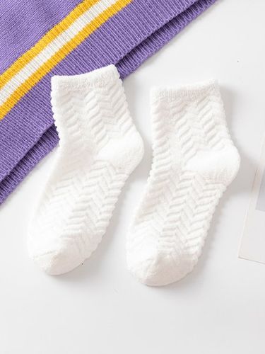 Pair Comfy High-Elastic Mid-calf Socks - Just Fashion Now UK - Modalova