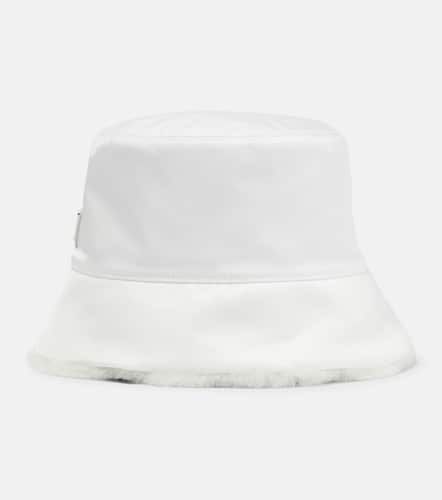 Re-Nylon shearling-trimmed bucket hat - Prada - Modalova