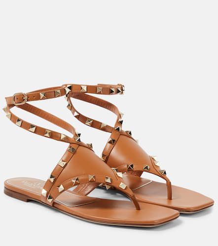 Sandalen Rockstud aus Leder - Valentino Garavani - Modalova