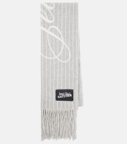 Logo pinstripe fringed wool-blend scarf - Jean Paul Gaultier - Modalova