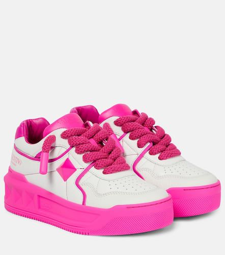 One Stud leather low-top sneakers - Valentino Garavani - Modalova