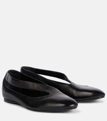 Diana cutout leather ballet flats - Khaite - Modalova