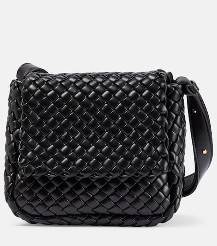 Bolso al hombro Cobble Small de piel Intreccio - Bottega Veneta - Modalova