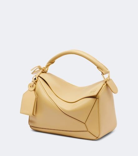 Featherlight Puzzle Large leather top-handle bag - Loewe - Modalova
