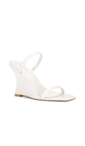 Peretti Sandal in . Size 7.5. Also in 8.5, 9, 9.5, 10 - RAYE - Modalova