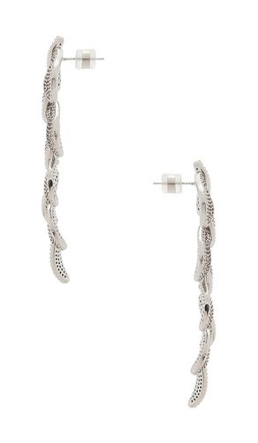 Lilietta Leaf Earring in - SHASHI - Modalova