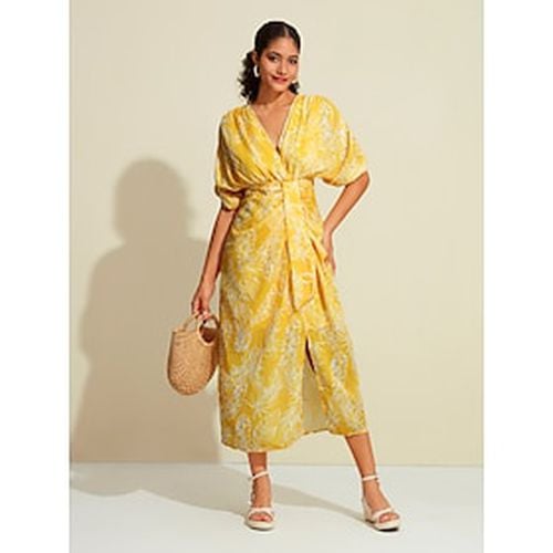 Yellow Ruched Split Cross Front Half Sleeve Midi Dress - Ador.com - Modalova