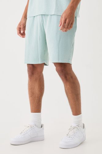 Relaxed Fit Mid Length Stripe Texture Shorts - - M - boohooMAN - Modalova