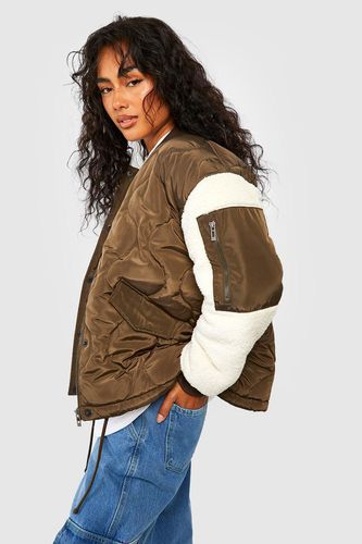 Womens Quilt Detail Faux Fur Sleeve Jacket - - 14 - boohoo - Modalova