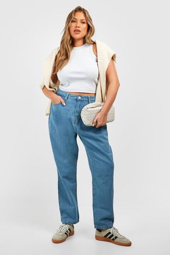 Womens Plus High Waisted Mom Jeans - - 18 - boohoo - Modalova