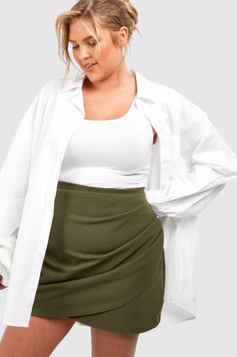 Womens Plus Scuba Ruched Wrap Mini Skirt - - 22 - boohoo - Modalova