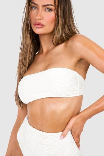 Womens Textured Bandeau Bikini Top - - 10 - boohoo - Modalova