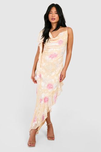 Womens Petite Lace Floral Asymmetric Ruffle Midaxi Dress - - 10 - boohoo - Modalova