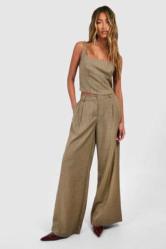 Womens Textured Pinstripe Wide Leg Trousers - - 10 - boohoo - Modalova