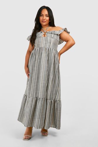 Womens Plus Stripe Halterneck Tiered Maxi Dress - - 16 - boohoo - Modalova