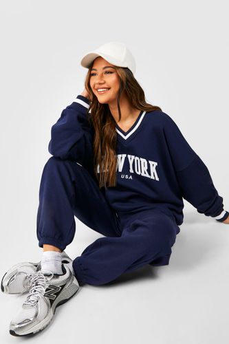 Womens New York Applique V Neck Sweatshirt Tracksuit - - S - boohoo - Modalova