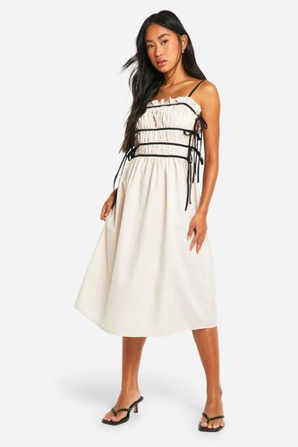 Womens Contrast Shirred Waist Midi Dress - - 10 - boohoo - Modalova