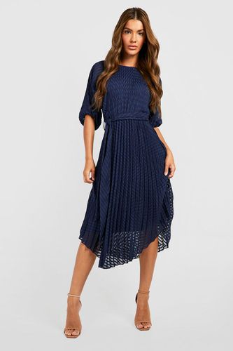 Womens Dobby Pleated Puff Sleeve Midi Dress - - 16 - boohoo - Modalova