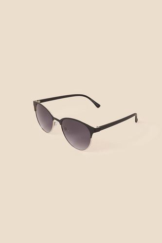 Womens Metal Detail Sunglasses - - One Size - NastyGal UK (+IE) - Modalova